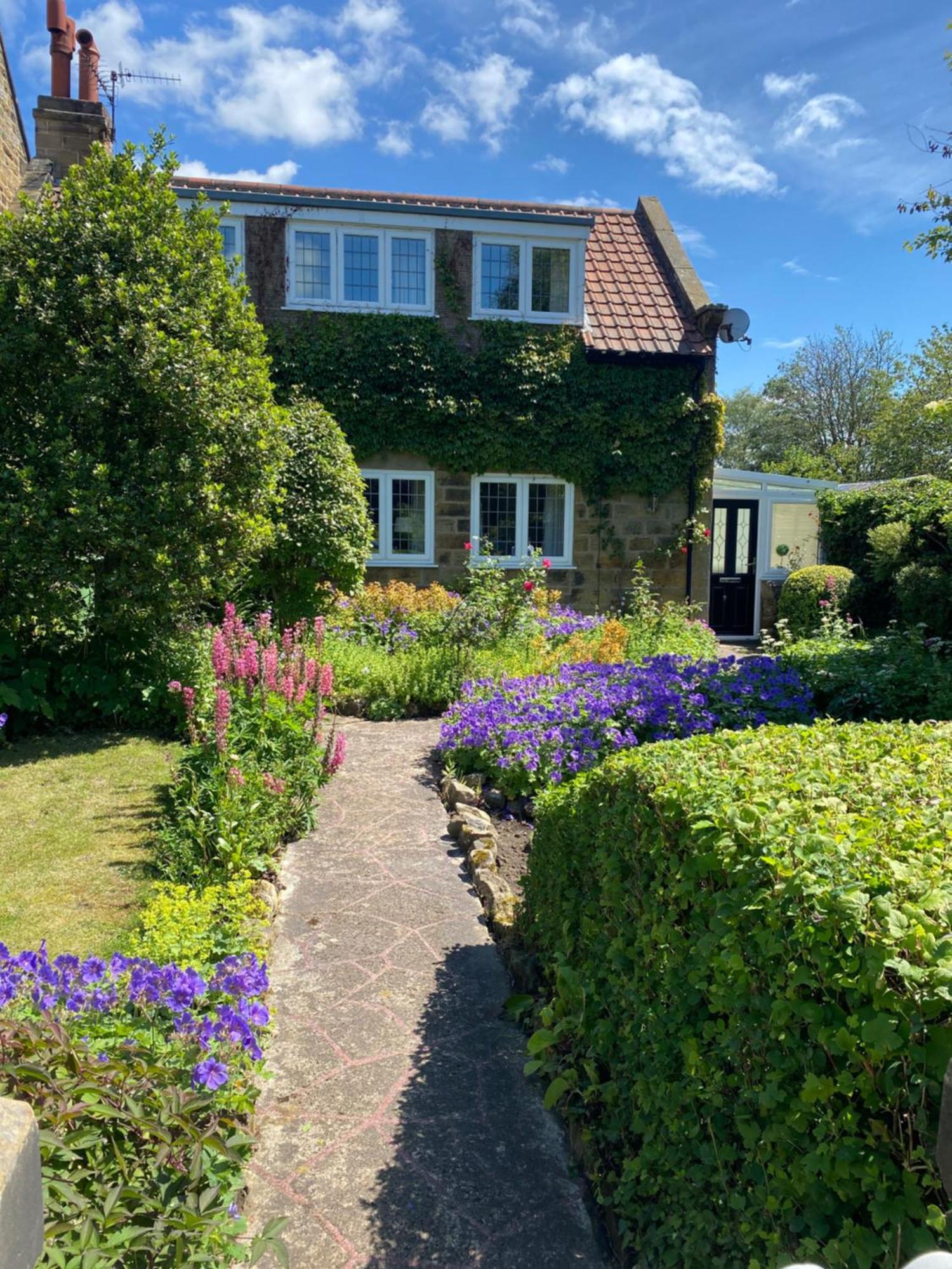 Scalby Grove Cottage สการ์โบโรห์ ภายนอก รูปภาพ
